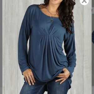 New w/tags blue blouse